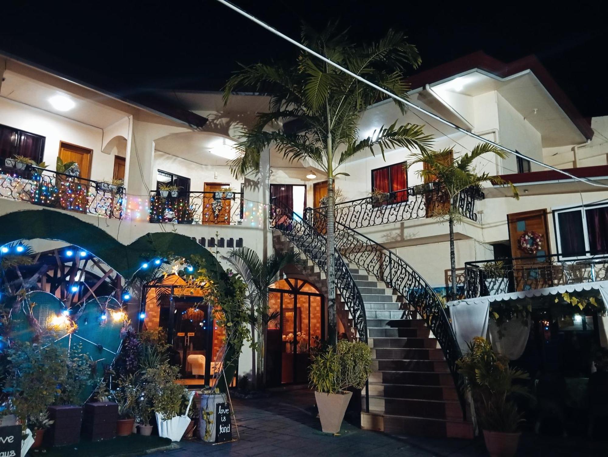 Ladolcevita Inland Resort Cabadbaran Экстерьер фото